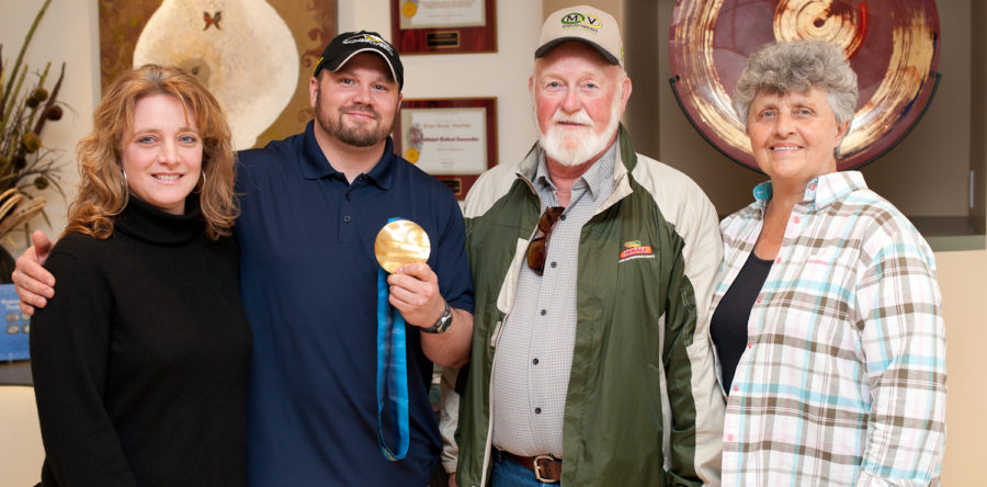 STEVEN MEETS MORE KERATOCONUS PATIENTS